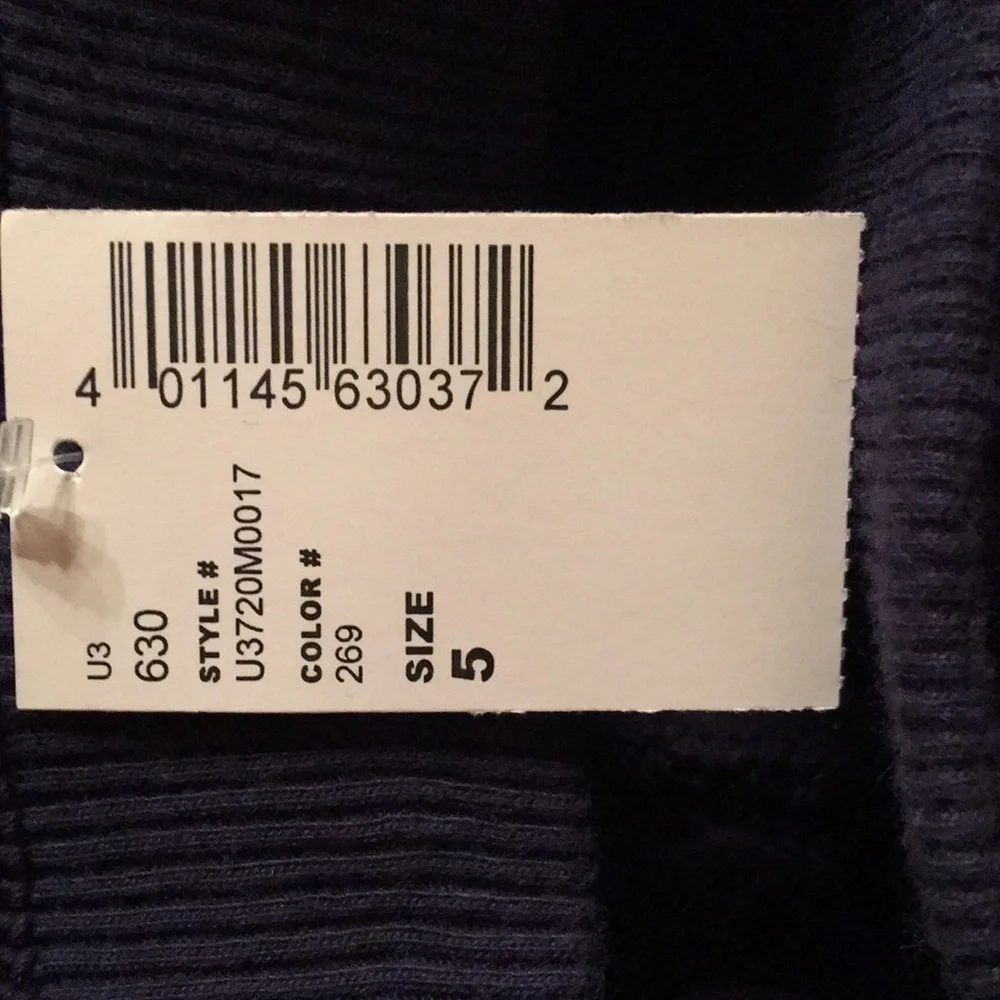The Children’s Place navy blue long pants for a child of 5 y.o.